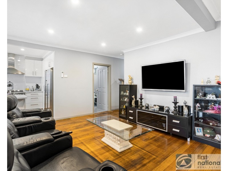 24 Herman St, Rosebud VIC 3939