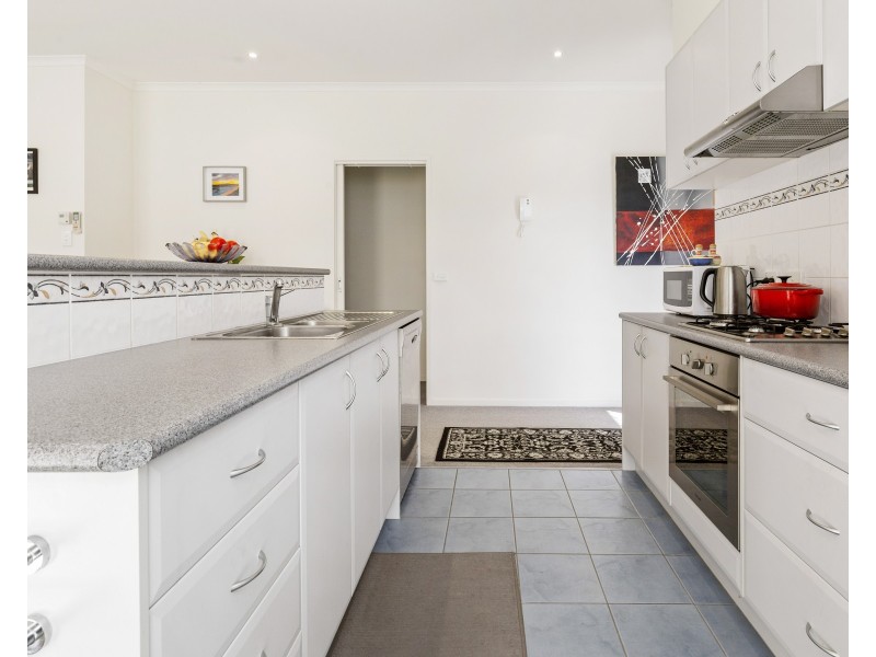 3/15 Cairns Avenue, Rosebud VIC 3939