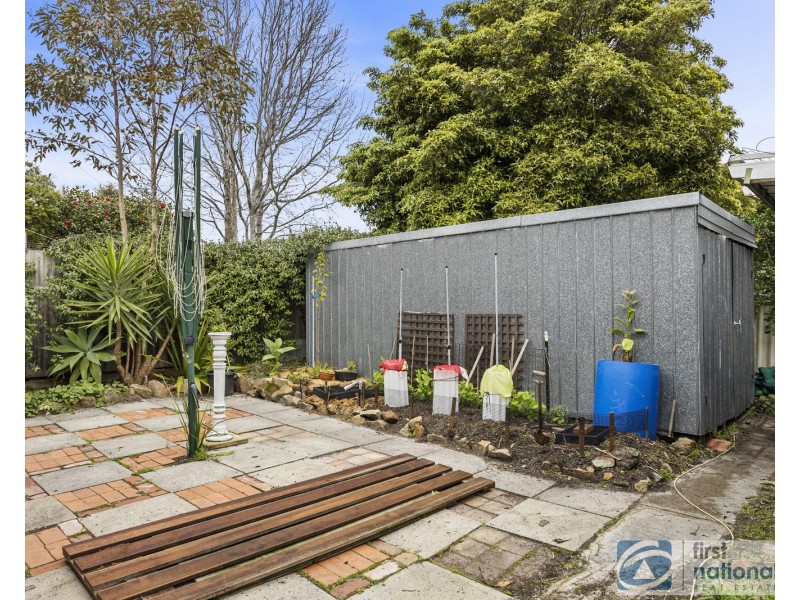 168 Eighth Ave, Rosebud VIC 3939