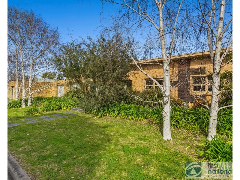 57 Boneo Rd, Rosebud VIC 3939