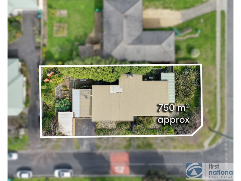 57 Boneo Rd, Rosebud VIC 3939
