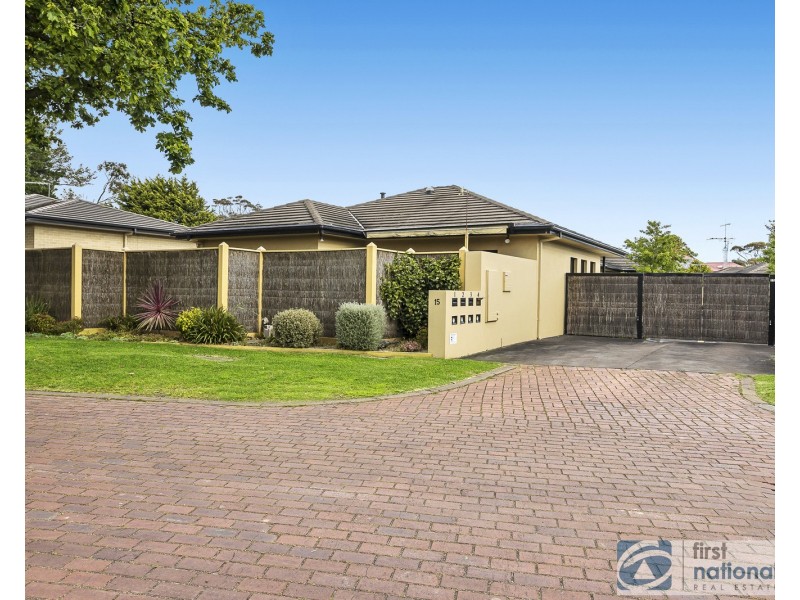 4/15 Cairns Ave, Rosebud VIC 3939