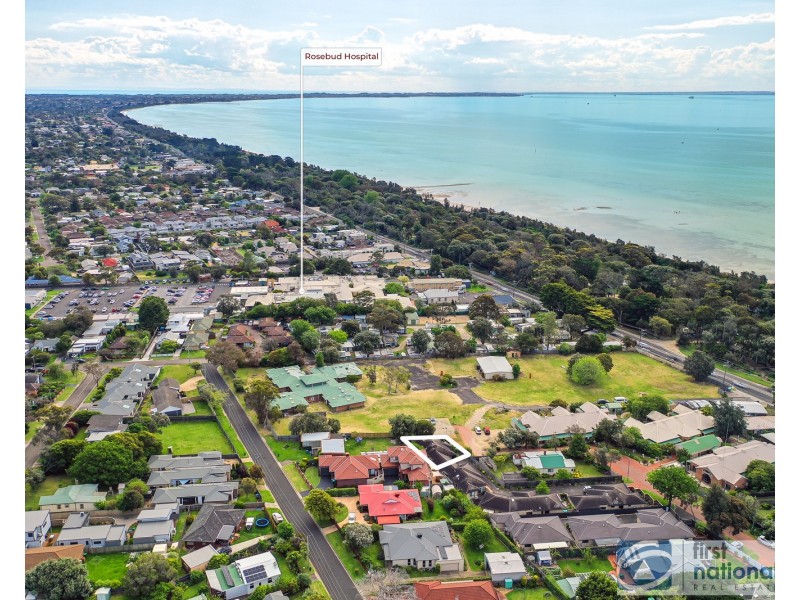 4/15 Cairns Ave, Rosebud VIC 3939