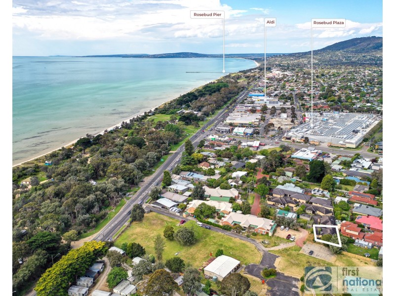 4/15 Cairns Ave, Rosebud VIC 3939