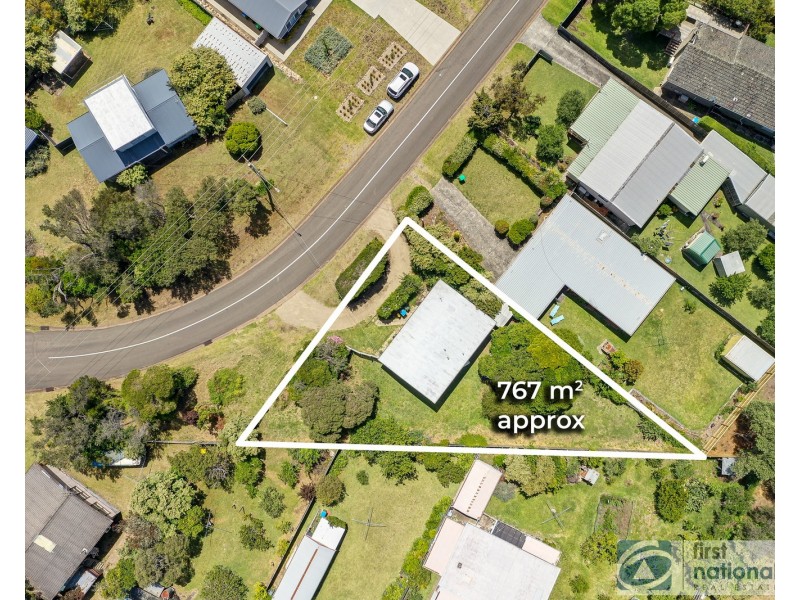 2 Grandview Ave, Rye VIC 3941