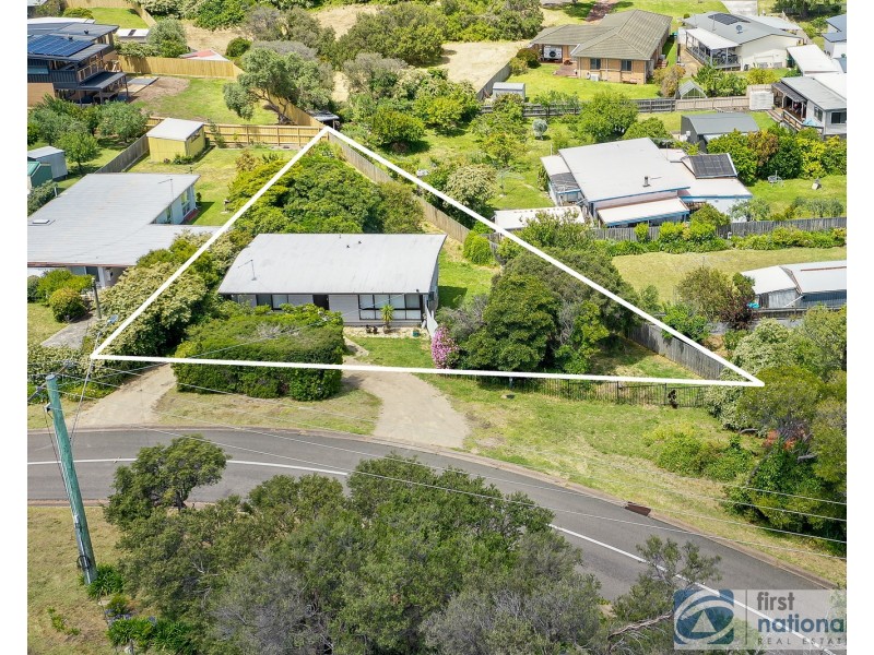 2 Grandview Ave, Rye VIC 3941