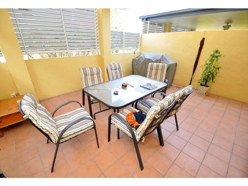 5/192 Juliette Street, Greenslopes QLD 4120