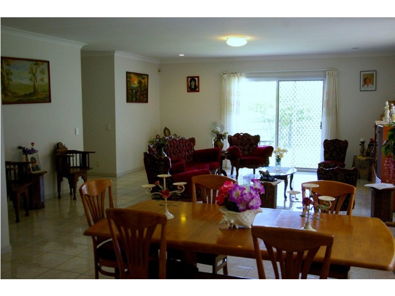 42 Cleveland Place, Stretton QLD 4116