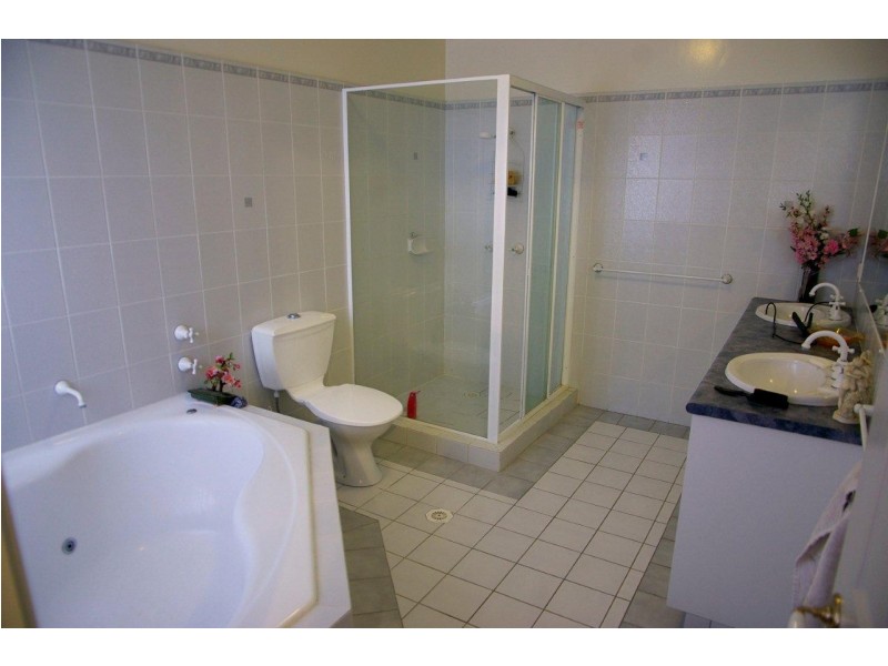 42 Cleveland Place, Stretton QLD 4116