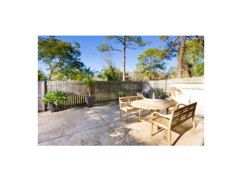 Unit 2, 75 Kent St, New Farm QLD 4005