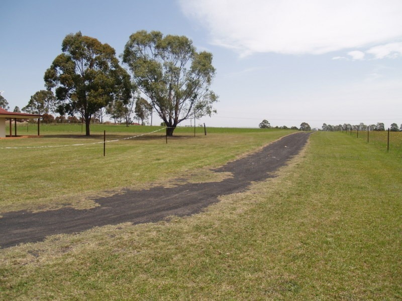 35 Thurns Road, Razorback NSW 2571