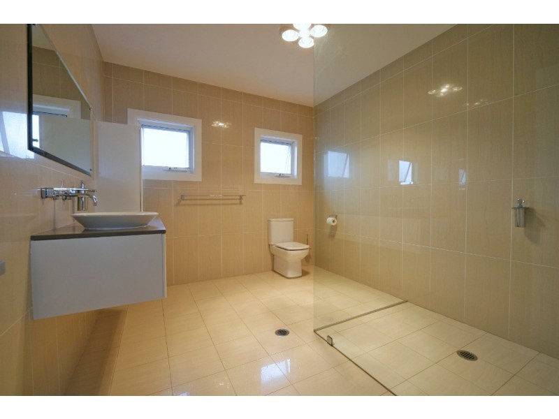 18 Tullet Street, Camden Park NSW 2570