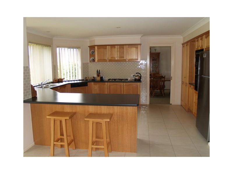 11 Hillier Close, Camden Park NSW 2570