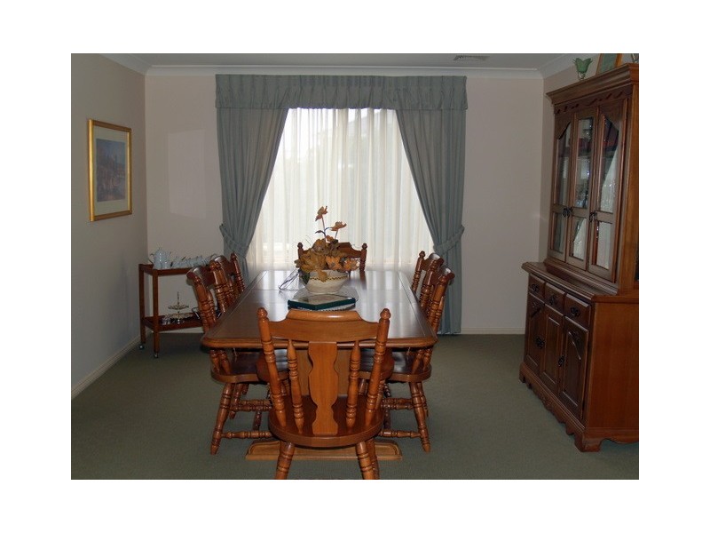 11 Hillier Close, Camden Park NSW 2570