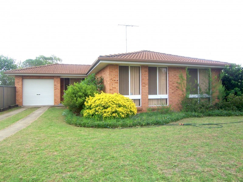5 Elliotdale Close, Elderslie NSW 2570