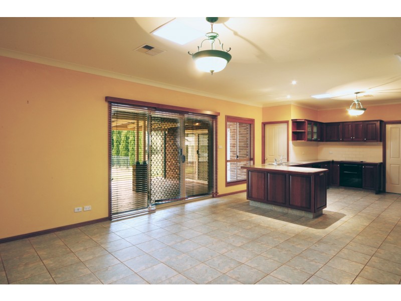 28 Cawdor Farms Road, Grasmere NSW 2570