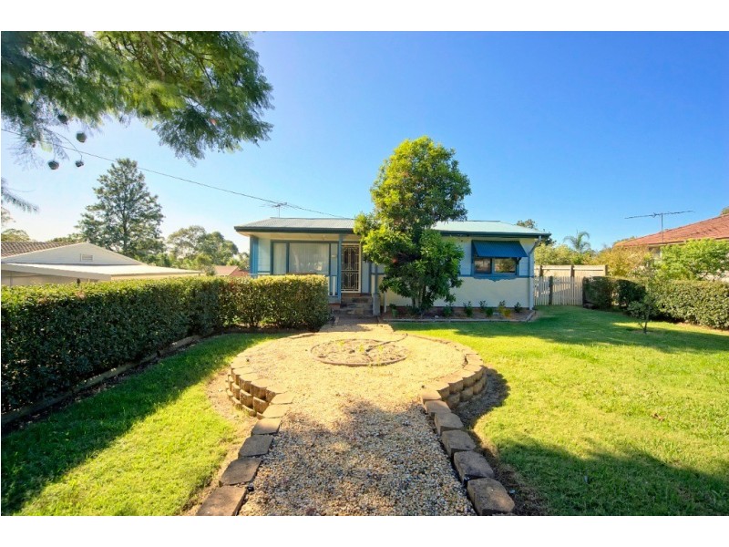 10 Coolalie Ave, Camden South NSW 2570