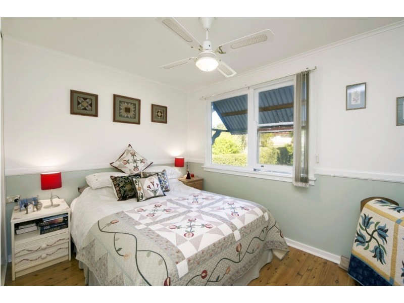 10 Coolalie Ave, Camden South NSW 2570