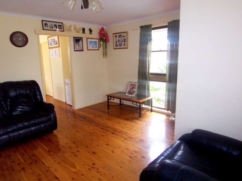 47 Othello Ave, Rosemeadow NSW 2560