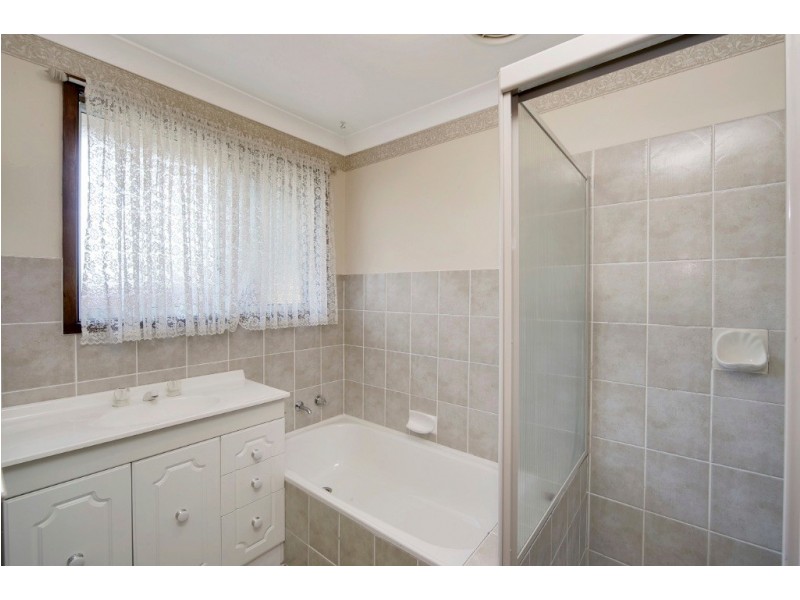 41 Berallier Drive, Camden South NSW 2570