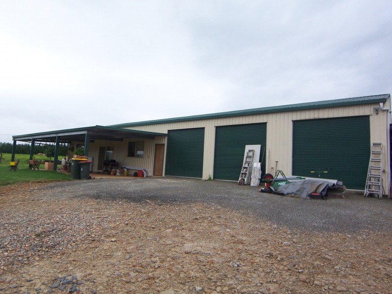 320 Spring Creek Road, Mount Hunter NSW 2570