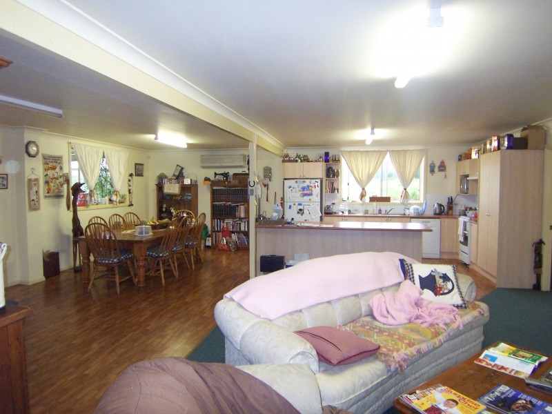 320 Spring Creek Road, Mount Hunter NSW 2570