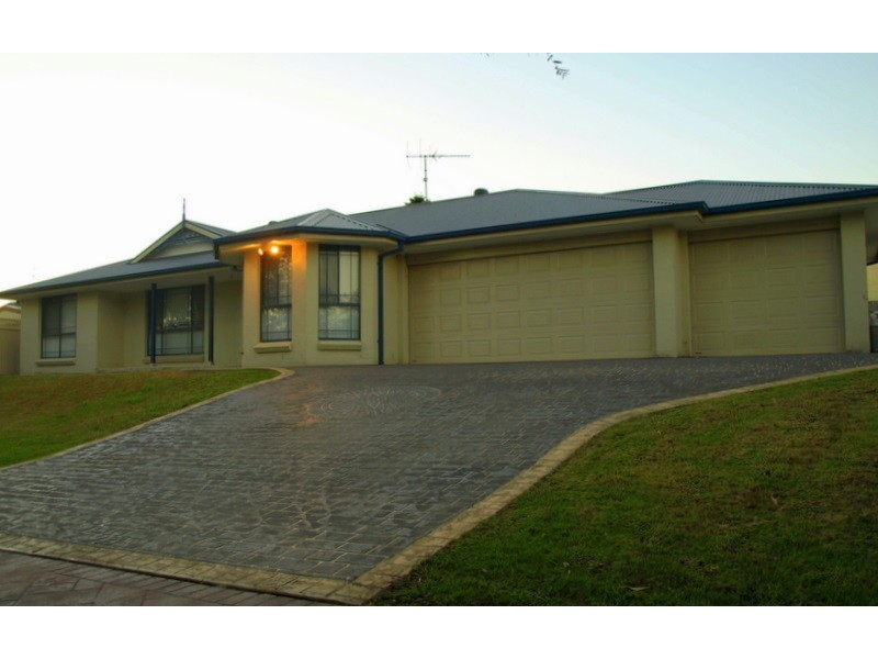 8A  John Street THE OAKS, Camden NSW 2570