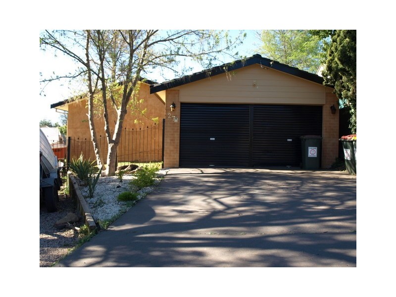 27 Starr Close, Camden NSW 2570