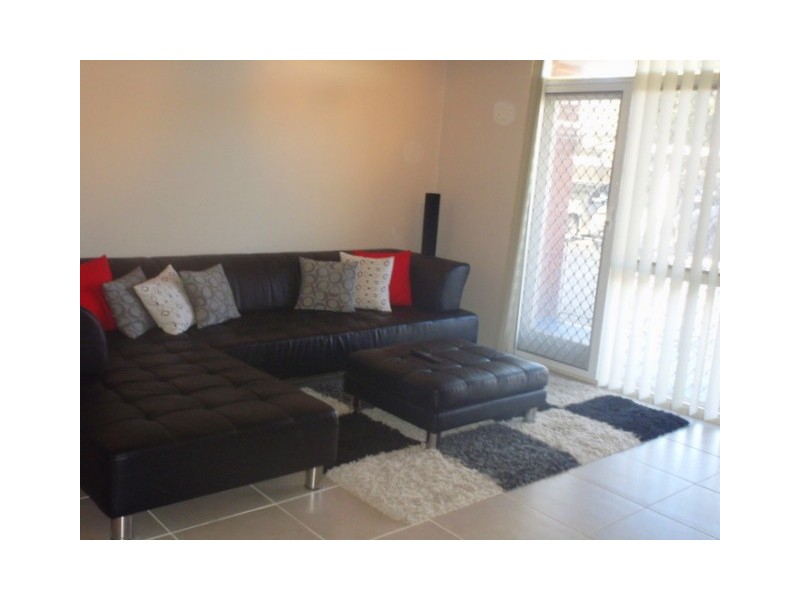 Unit 4/19 Chamberlain Street, Campbelltown NSW 2560