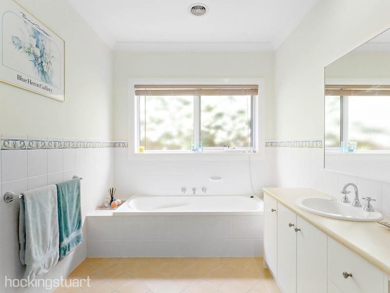 67 Mackelroy Road, Plenty VIC 3090