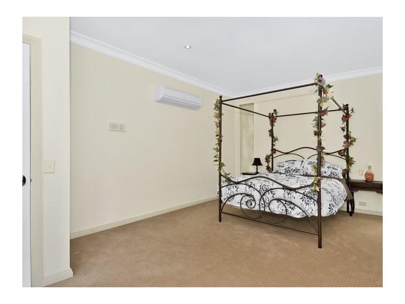 122 Albion Crescent, Greensborough VIC 3088