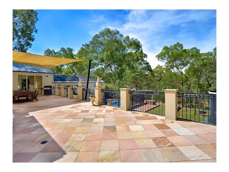 122 Albion Crescent, Greensborough VIC 3088
