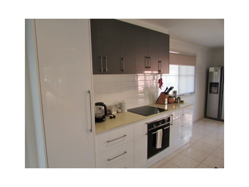 2/209 Waiora Road, Heidelberg Heights VIC 3081