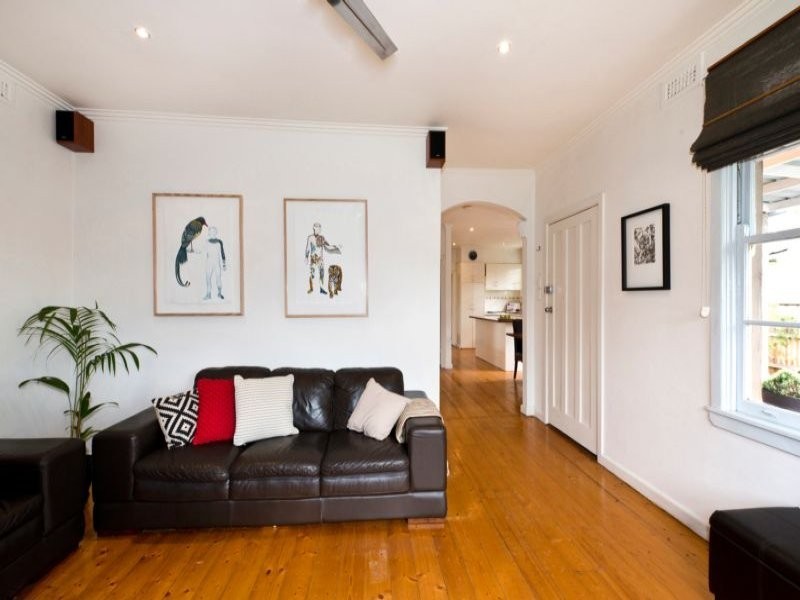 17 Derna Street, Heidelberg West VIC 3081