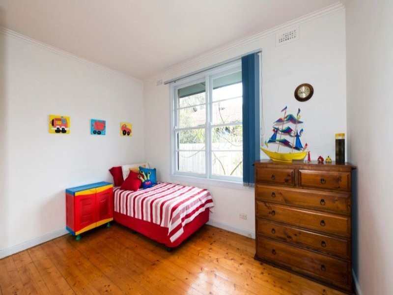 17 Derna Street, Heidelberg West VIC 3081