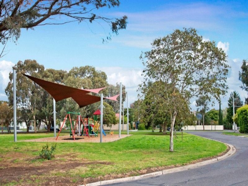 17 Derna Street, Heidelberg West VIC 3081