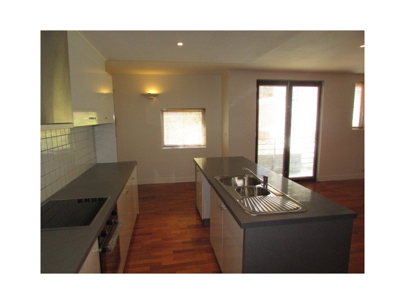 12/157 Bouverie Street, Carlton VIC 3053