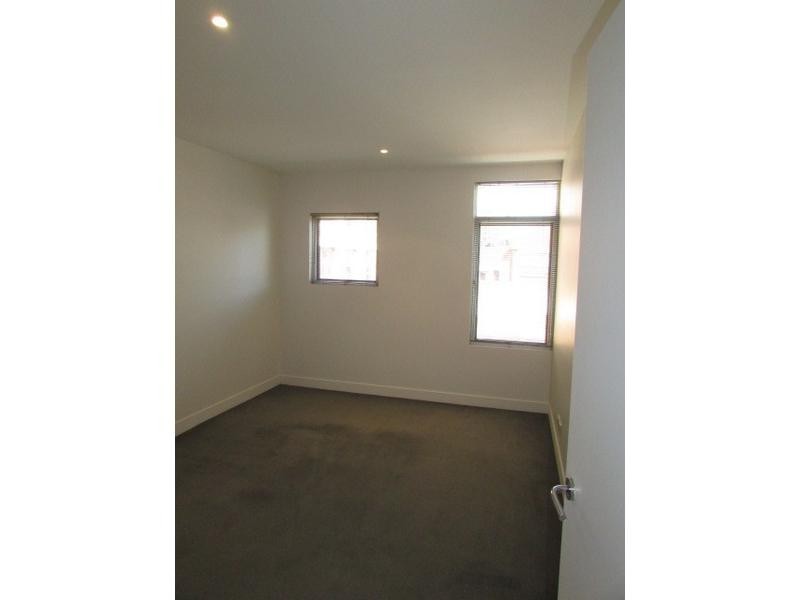 12/157 Bouverie Street, Carlton VIC 3053