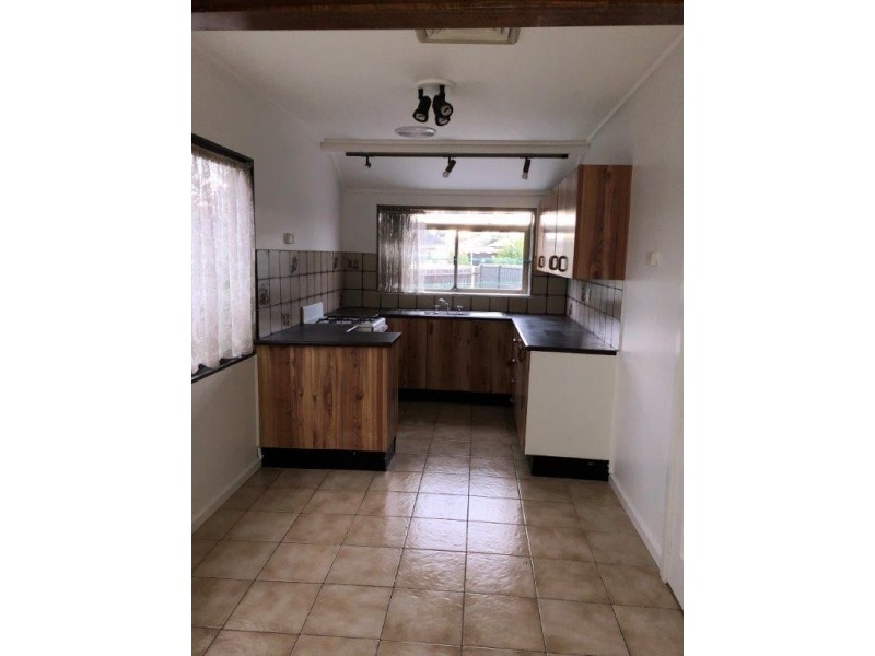 32 Ramu Parade, Heidelberg West VIC 3081