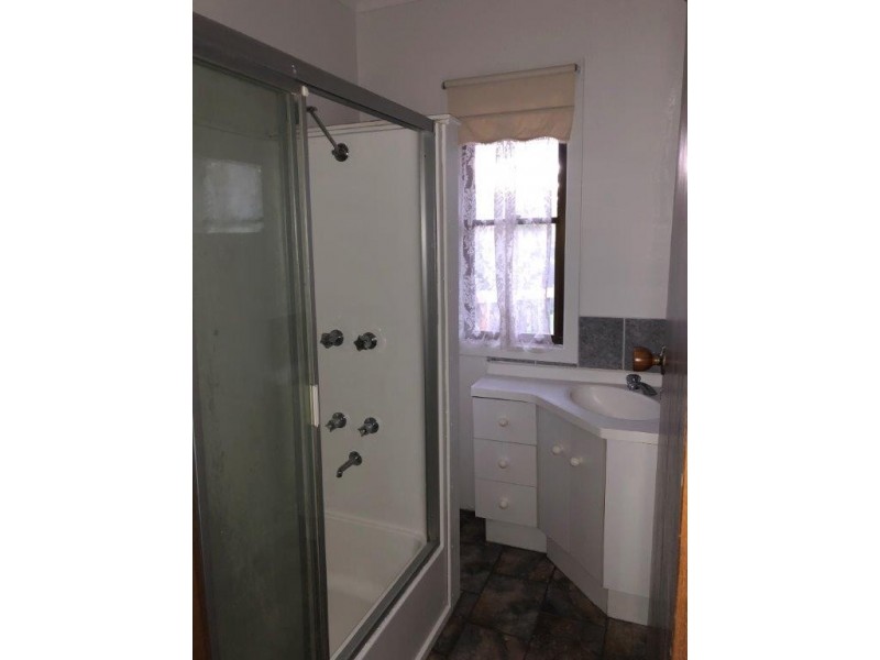 32 Ramu Parade, Heidelberg West VIC 3081