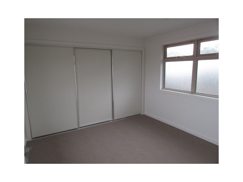 2/52 Porter Road, Heidelberg Heights VIC 3081