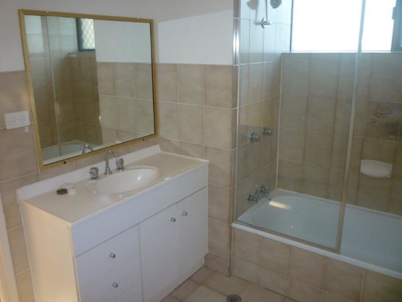 2/80 Thistle Street, Gordon Park QLD 4031