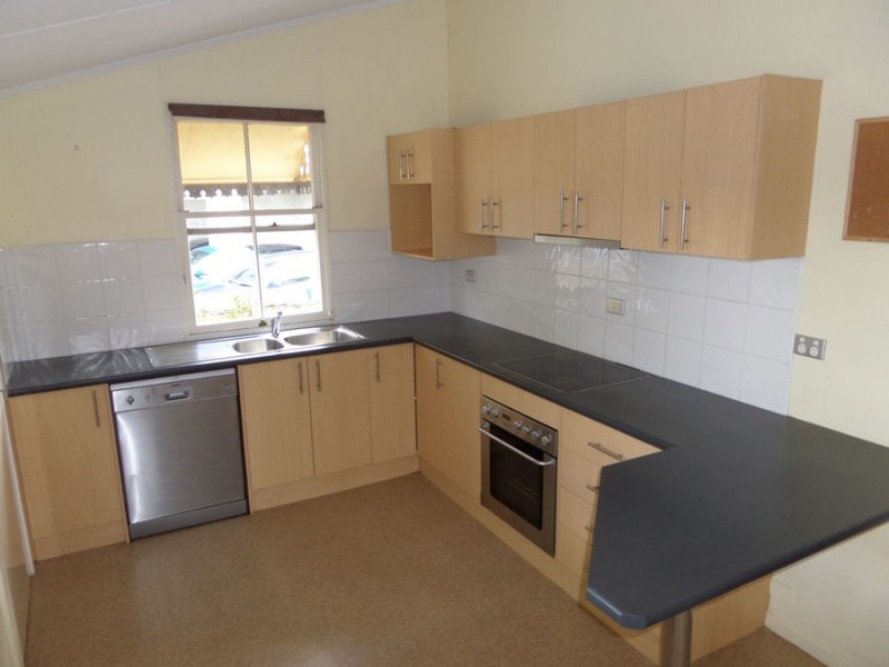 52 Garden Terrace, Newmarket QLD 4051