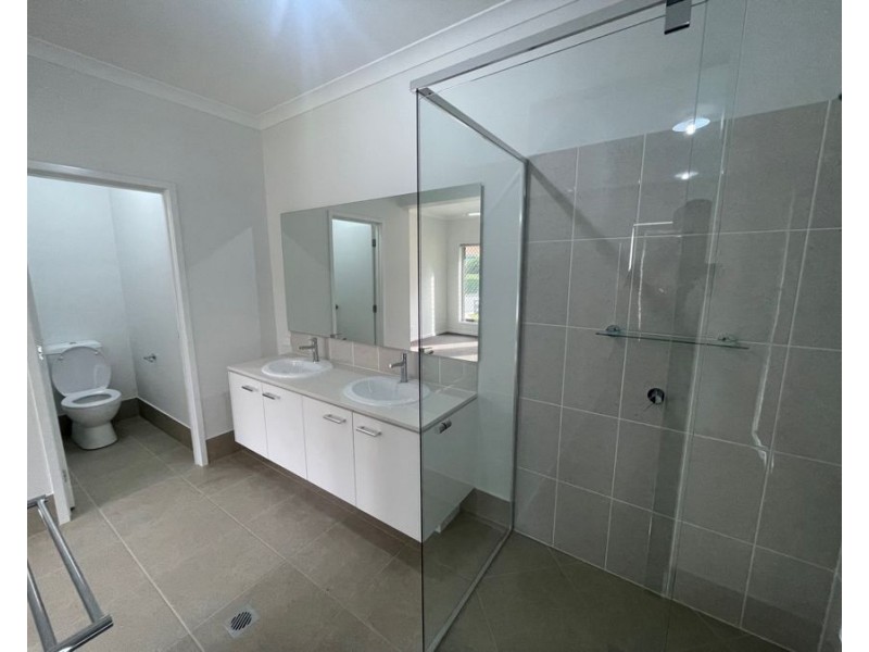 42 Hooker Street, Windsor QLD 4030