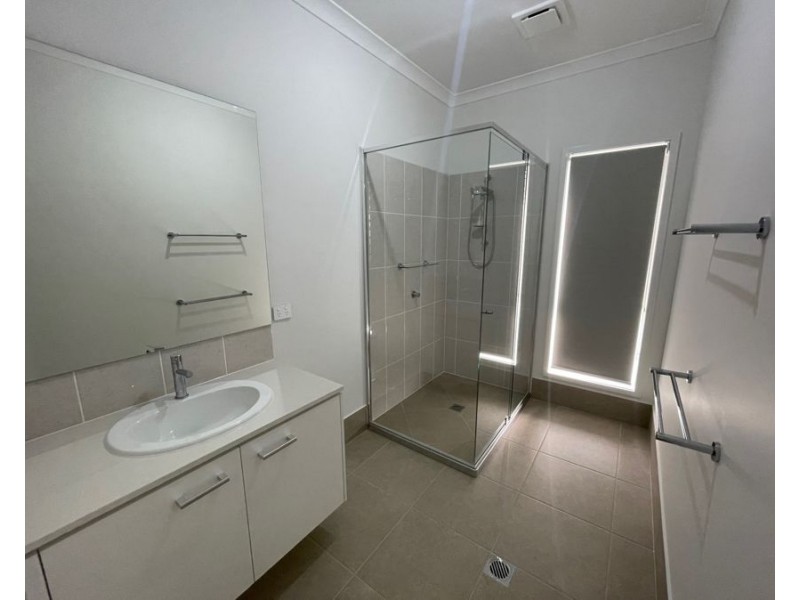 42 Hooker Street, Windsor QLD 4030