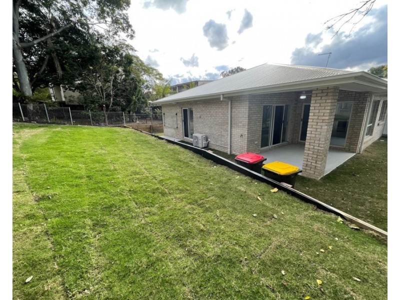 42 Hooker Street, Windsor QLD 4030