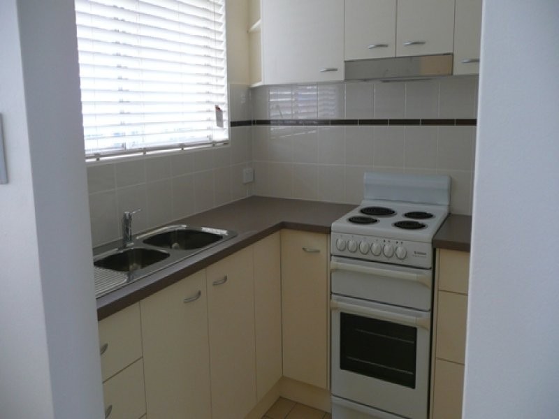 8/60 Chalk Street, Wooloowin QLD 4030