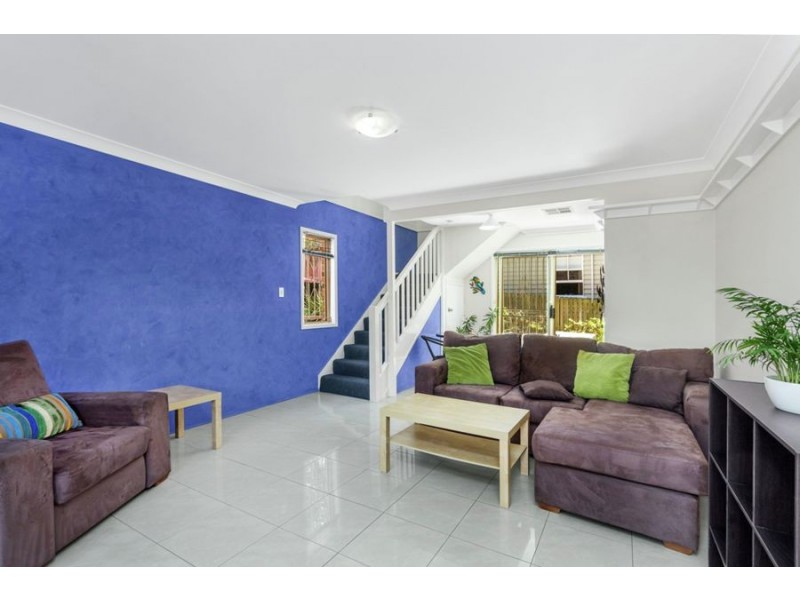 2/15 Shamrock Street, Gordon Park QLD 4031