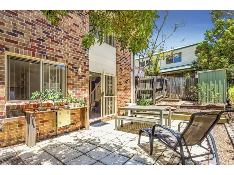 2/15 Shamrock Street, Gordon Park QLD 4031