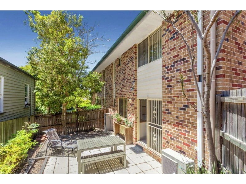 2/15 Shamrock Street, Gordon Park QLD 4031